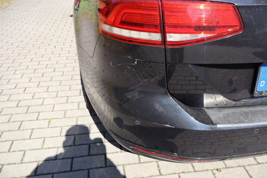 Kfz-Gutachter Stein – Parkschaden am Heck eines Fahrzeugs